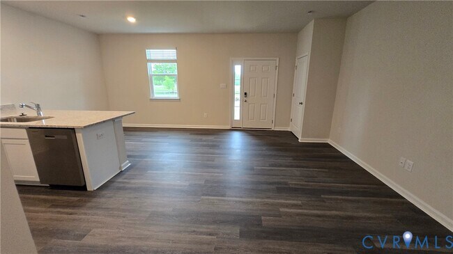 Building Photo - 6013 Banyan Ln