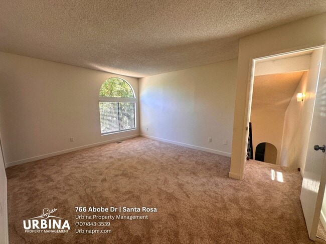 Building Photo - Newly Renovated 3 Bedroom Home with Community Pool and Two-Car Garage