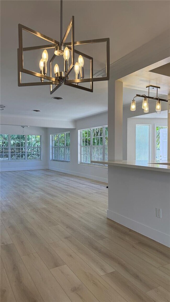 Building Photo - 921 Belle Meade Island Dr