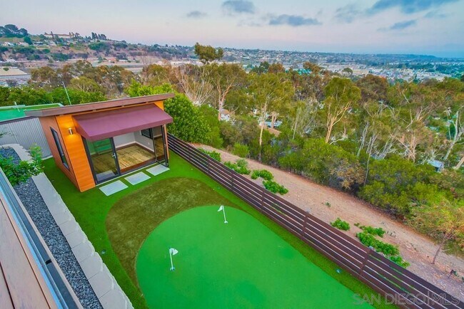 Building Photo - 4957 Pacifica Dr