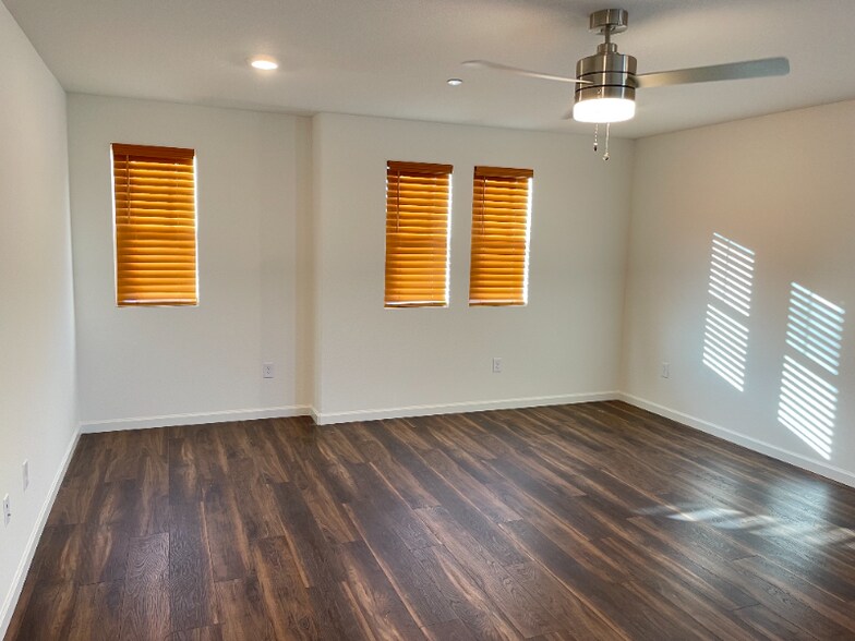 Building Photo - 674 Montelena Ct