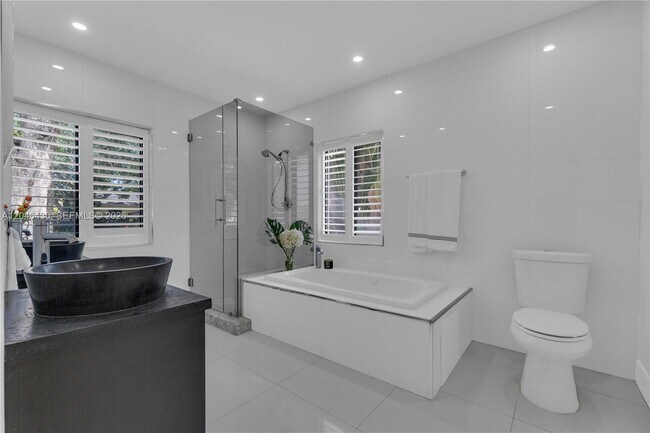 Building Photo - Northeast 12th Avenue, Fort Lauderdale, FL 33301 - 4 BR 4 BA house