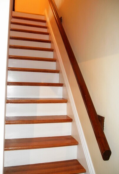 Stairs to 2nd Flr Bedrooms - 129 Brown St