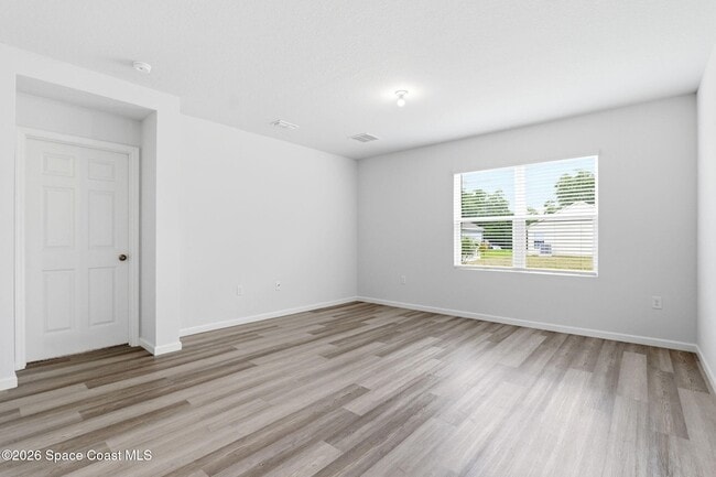 Building Photo - 673 Bremerhaven St NW