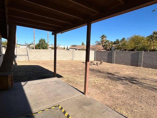 Building Photo - Tempe 3Bed, 2Bath Single Story Home