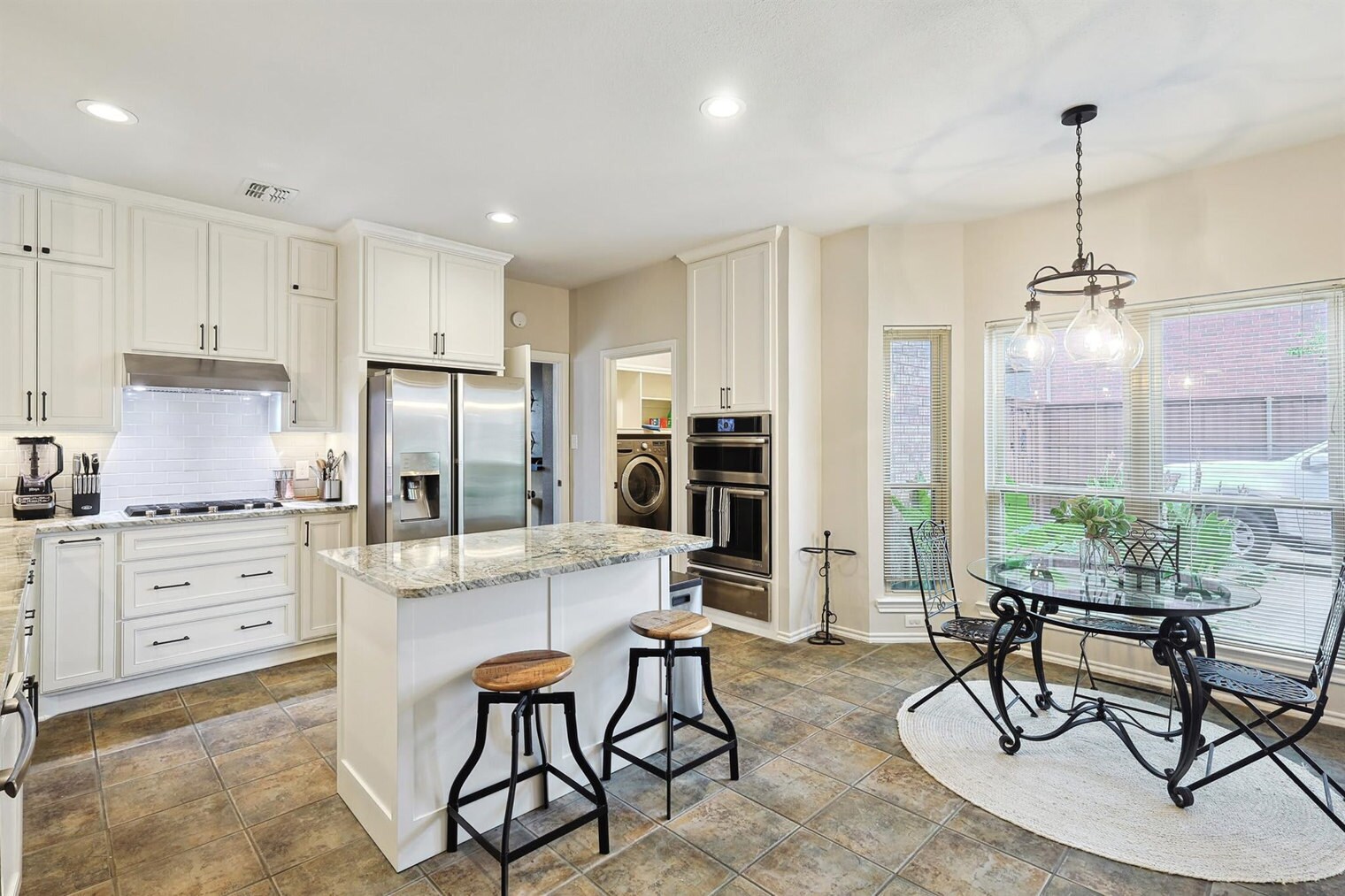 Building Photo - 2080 Kamla Rd