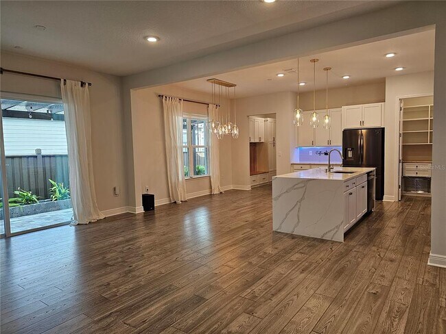 Building Photo - 8369 Nemours Pkwy