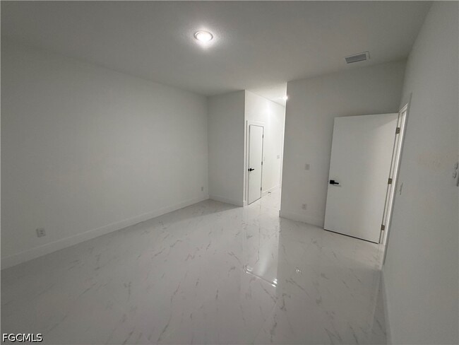 Building Photo - 3201 57th St W