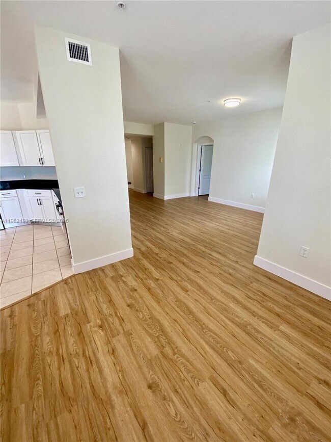 Building Photo - 11032 Legacy Dr