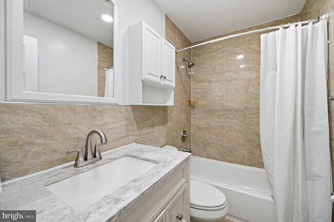Building Photo - 7676 Helmsdale Pl