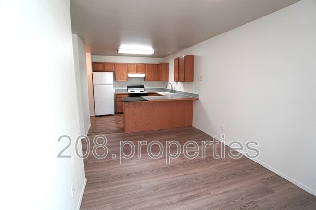 Building Photo - 46 3rd St