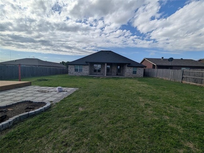 Building Photo - 405 NW 115th St