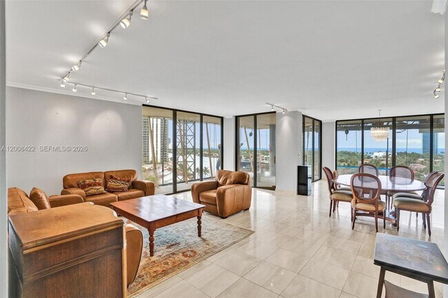 Building Photo - 19355 Turnberry Way