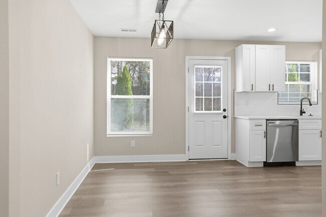 Building Photo - 4228 Dalcross Rd