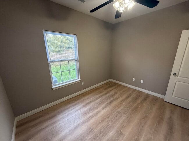 Building Photo - 7461 Arratt Ct