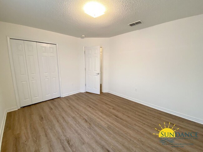 Building Photo - 217 Limestone Cir