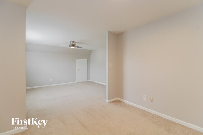 Building Photo - 4831 Diane Ct