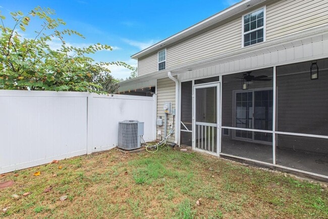 Building Photo - THE BURROUGHS @ CAROLINA PLANTATIONS