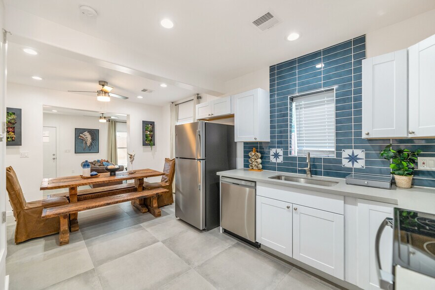 Building Photo - 2610 N 24th St