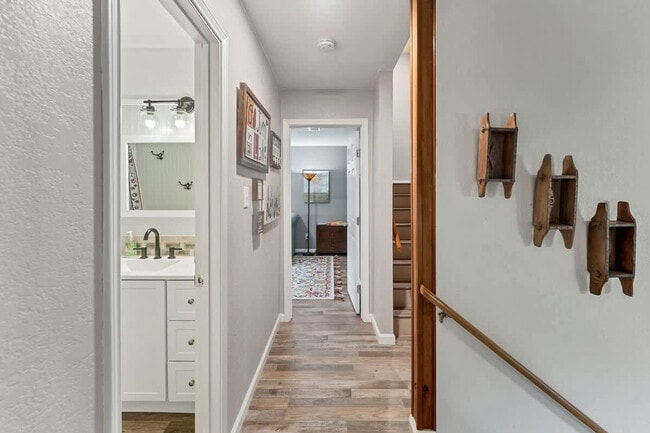 Building Photo - 1142 Amanda