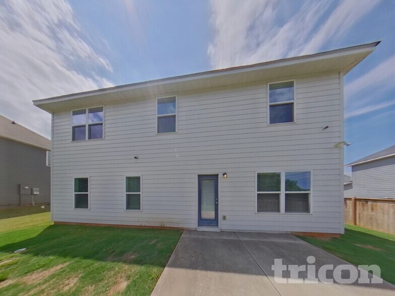 Building Photo - 215 Waters Edge Pkwy