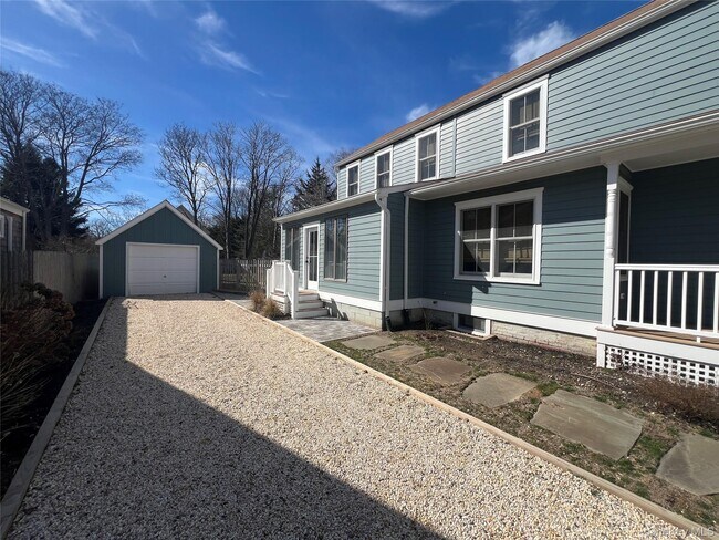 Building Photo - 237 6th St