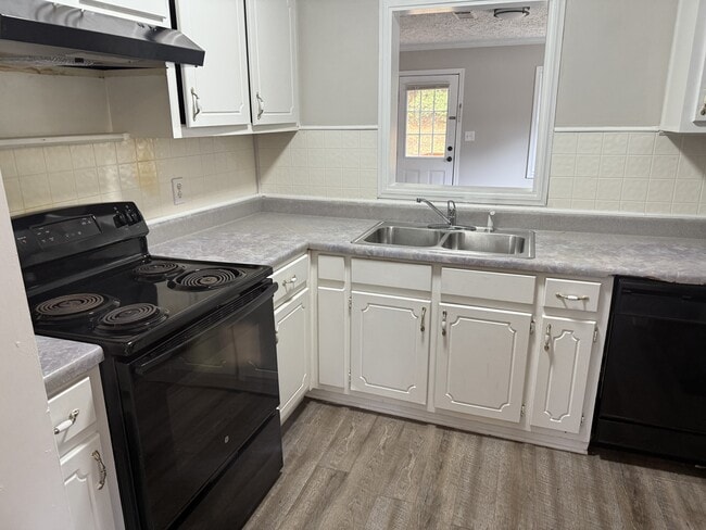 Building Photo - 83 Armstead Dr