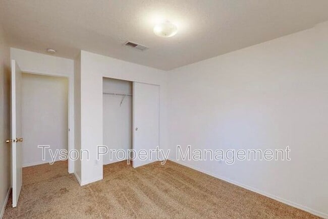 Building Photo - 7315 Quartzite Ave NW