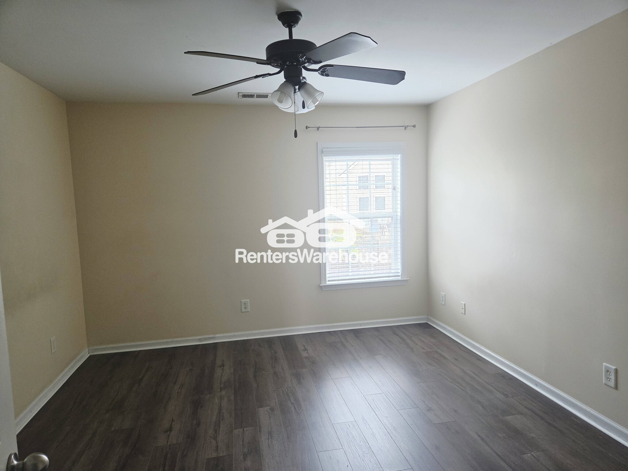 Building Photo - 528 Highland Falls Dr