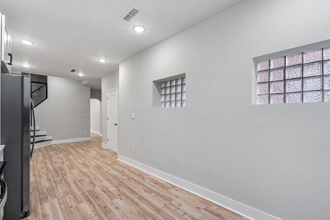 Building Photo - Beautifully Renovated 3 Bed/3.5 Bath Home in the Heart of Lawrenceville -  Available July!