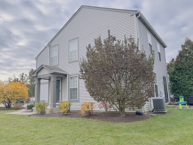 Building Photo - 3166 Bromley Ln