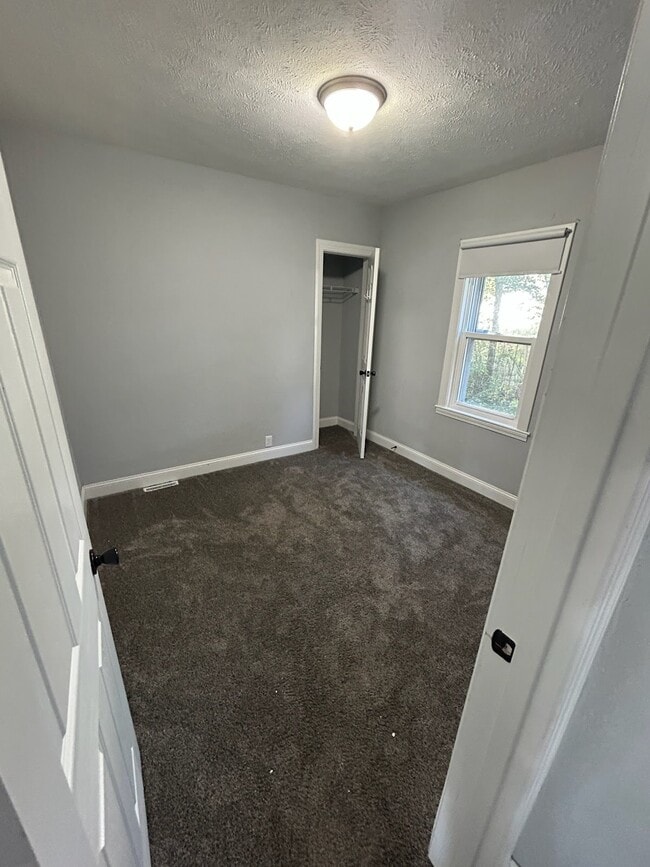 Building Photo - 52093 Clover Trail