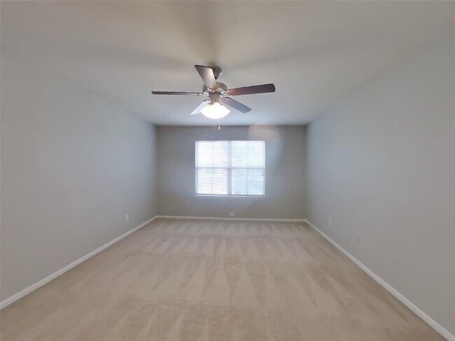 Building Photo - 13406 Holly Vista Dr