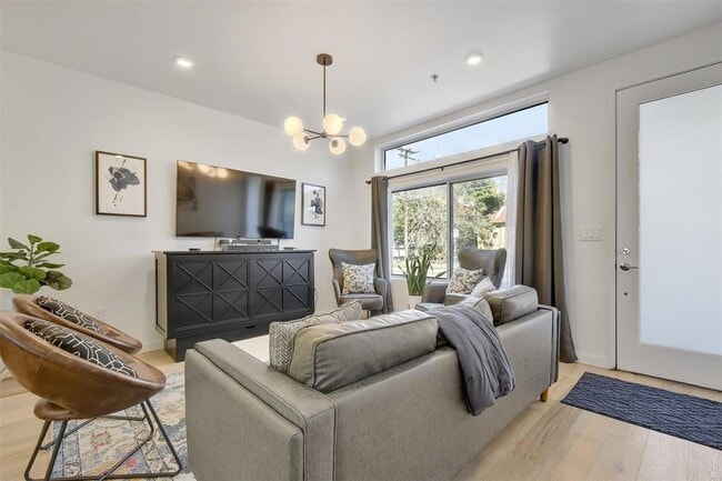 Building Photo - 1701 MLK Jr Blvd