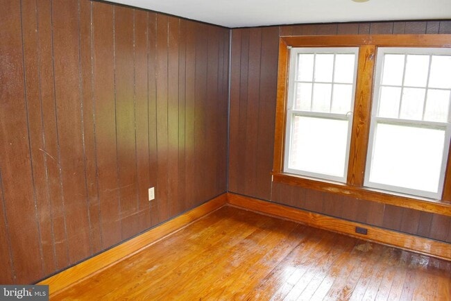 Building Photo - 9526 Circle Dr