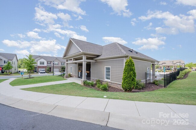 Building Photo - 9453 Avery Lilac Ln