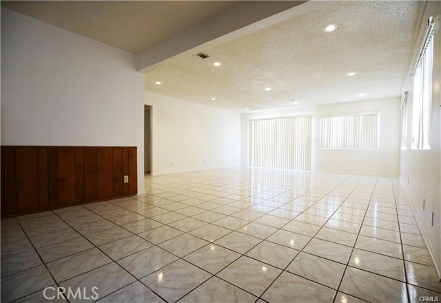 Building Photo - 6012 Oak Ave