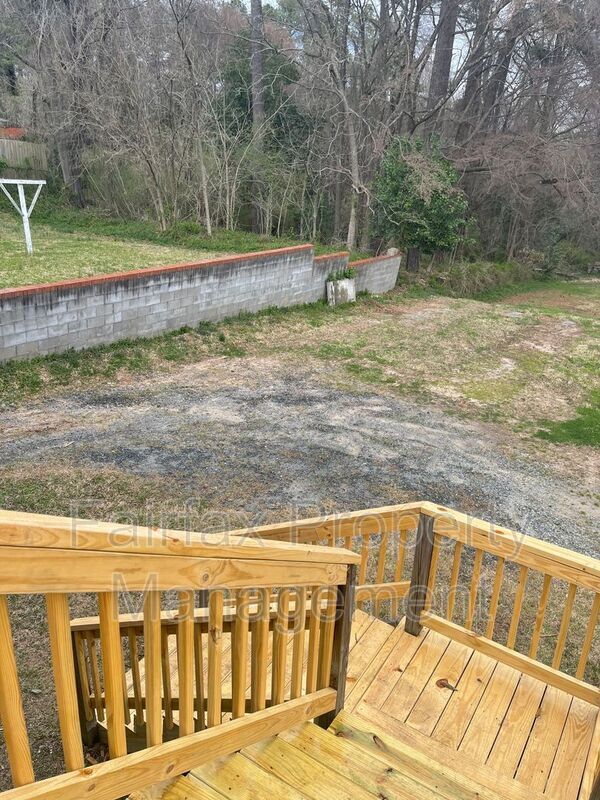 Building Photo - 1212 N Miami Blvd