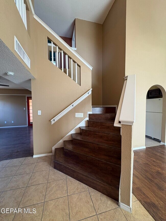 Building Photo - 14201 Pacific Point Dr