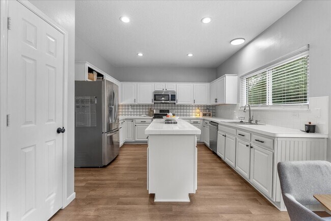 Building Photo - 311 Welford Ln