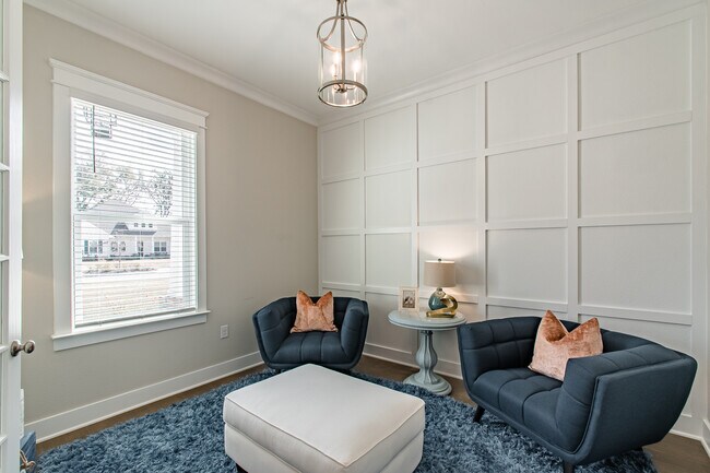 Building Photo - 327 Nandina Loop