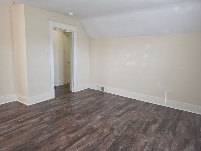 Building Photo - 1 bedroom unit Berrien Springs