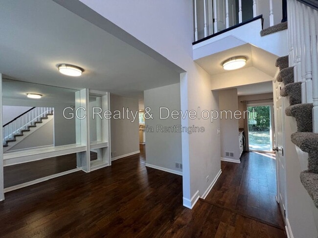 Building Photo - 3148 Cottonwood Ct