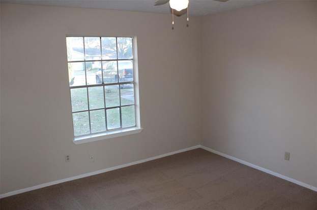 Building Photo - 8615 Riverside Walk Ln
