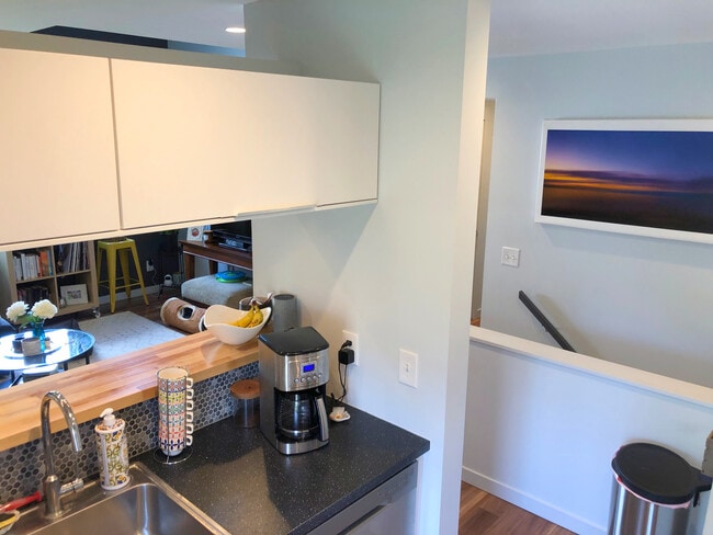 Building Photo - 2147 North Pennsylvania Street