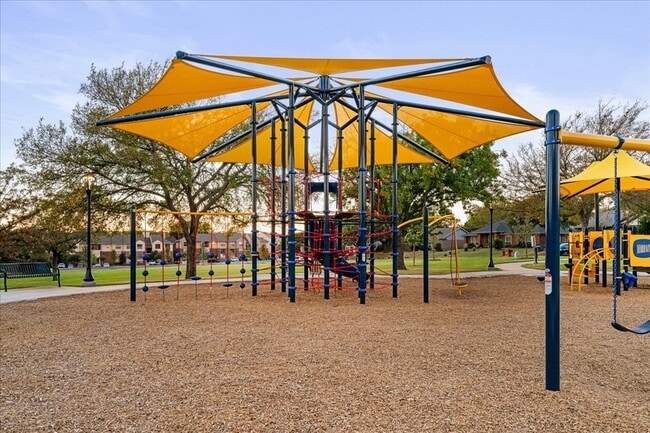 Building Photo - 1208 Kesser Dr