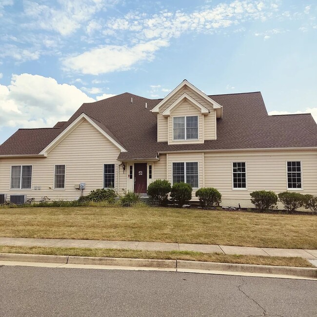 Primary Photo - 22908 N Brown Square