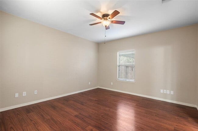 Building Photo - 10218 Berry Hill Ln
