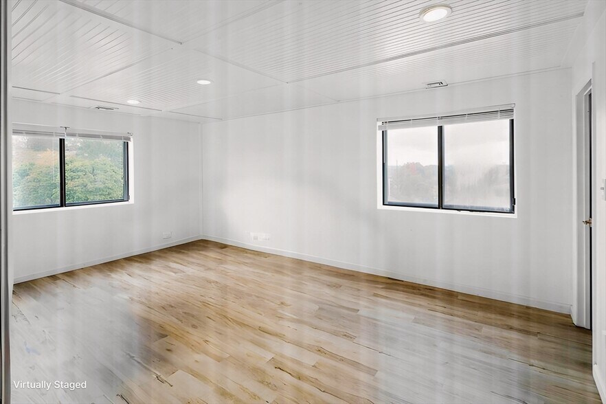 Building Photo - 207 Shirley Ave