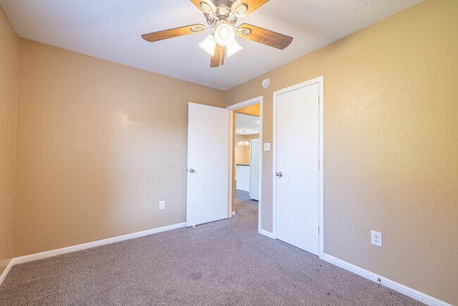 Building Photo - 16381 Many Trees Ln
